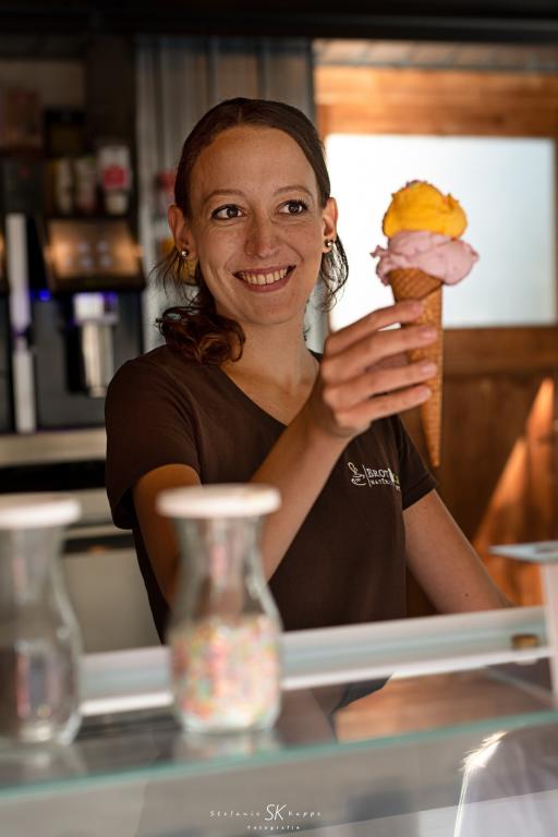 Eis, Verkäuferin, Eisdiele Leipzig