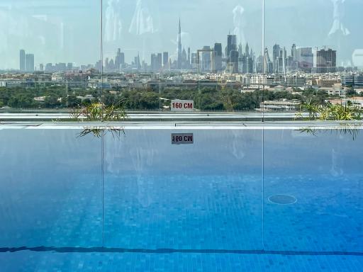 Pool, Hotelpool, Skyline Dubai