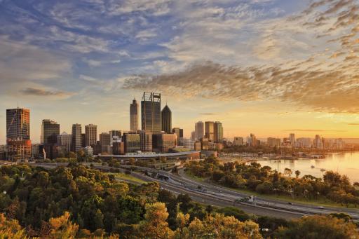 Skyline bei Sonnenuntergang