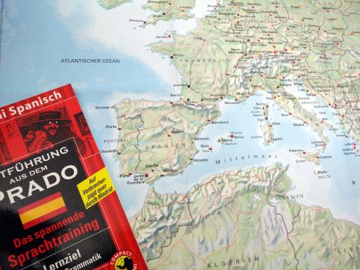 sonstiges: Weltkarte - Spanien Wöterbuch