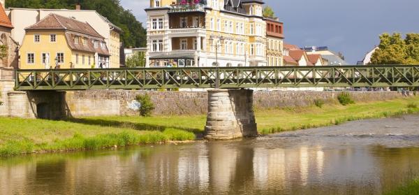Brücke, Häuser, Wald Thüringen
