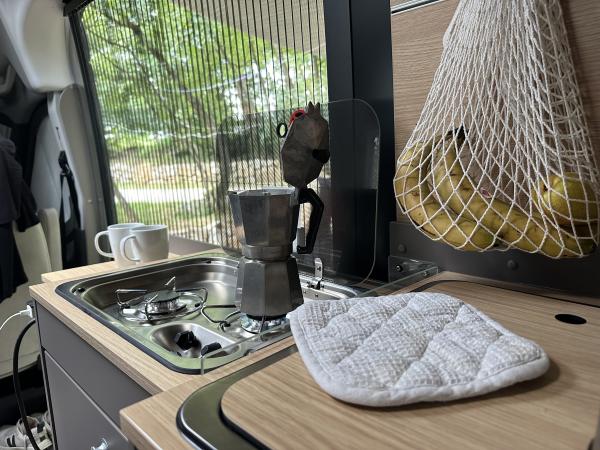Wohnmobilküche mit Espressokocher