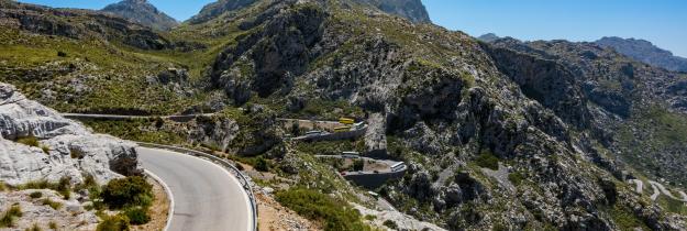 Serpentinenstraße in der Serra de Tramuntana