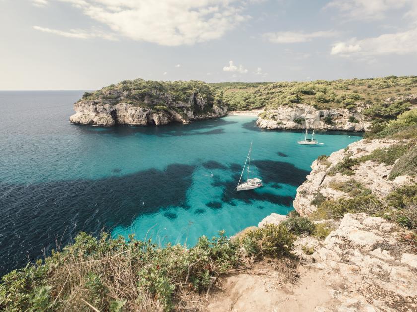 Cala Macarella auf Mallorca