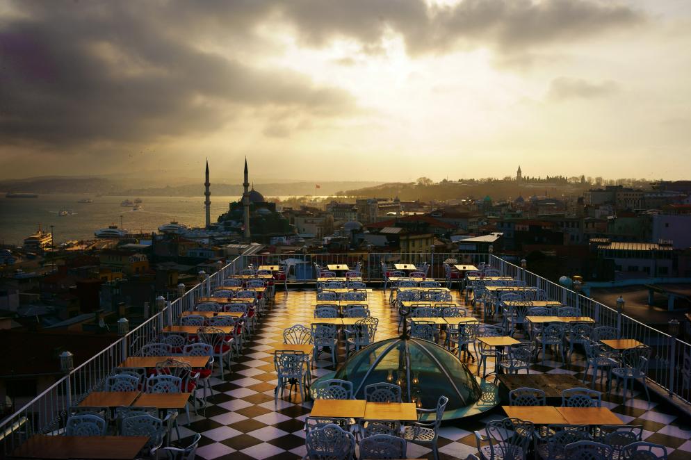 Rooftop-Bar, Sonnenuntergang Istanbul