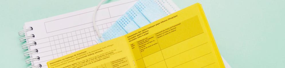 Maske, Impfbuch, impfausweis