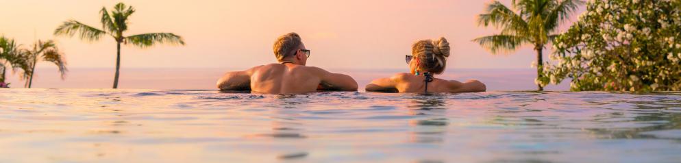 Pool-Paar-Infinity-Emotion