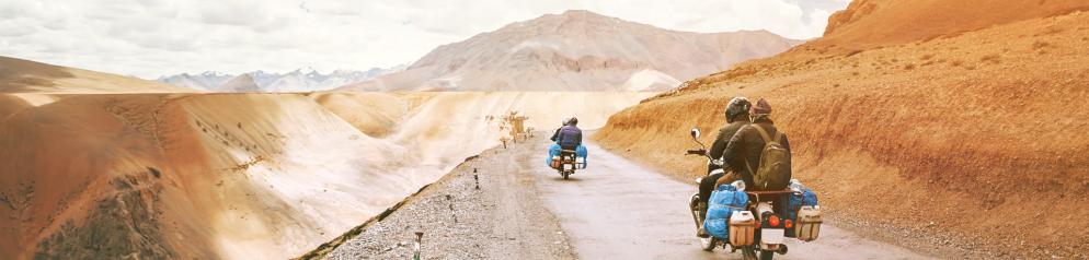Motorräder auf Bergpass