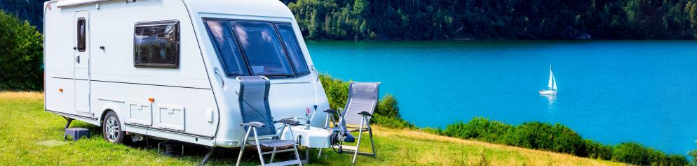 Wohnwagen am See