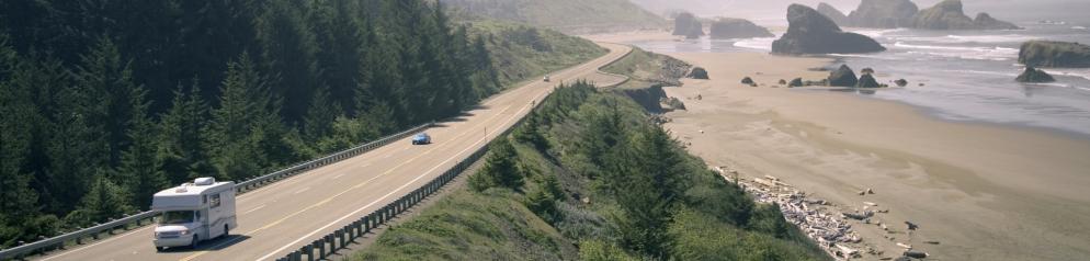 Camper auf Highway in Oregon