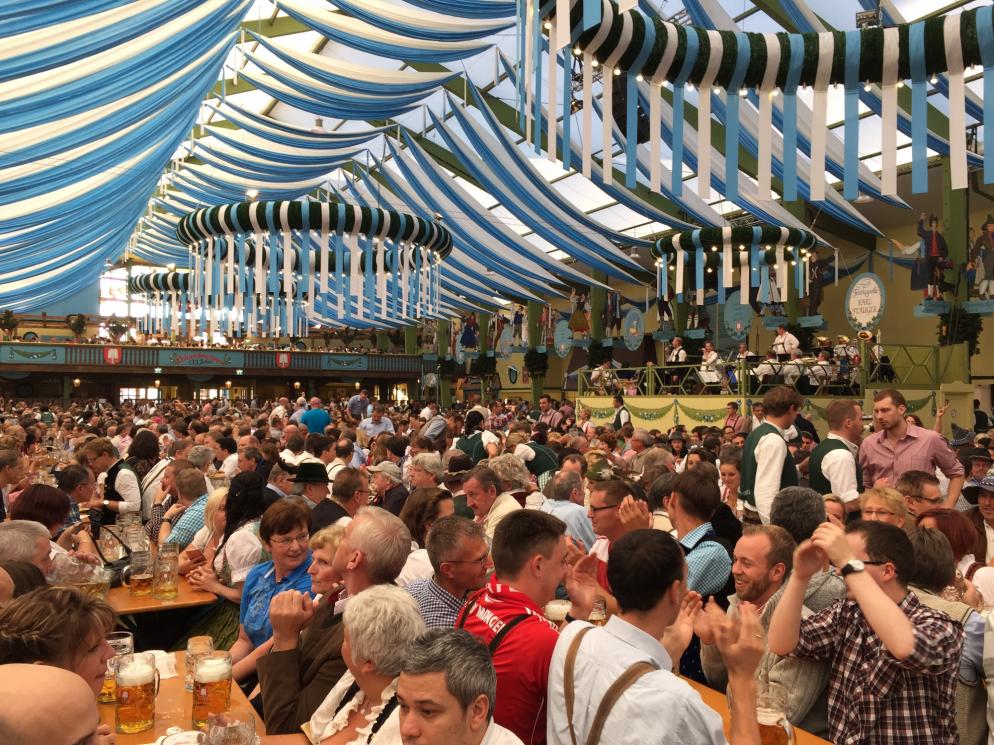 Sonstiges: Oktoberfest Bierzelt