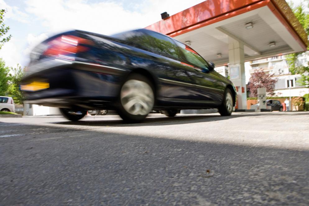 Sonstiges: Auto - Tankstelle