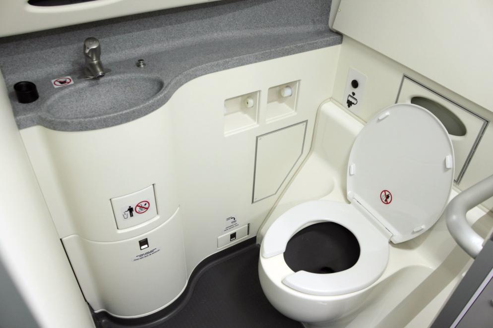 Sonstiges: Flugzeugtoilette