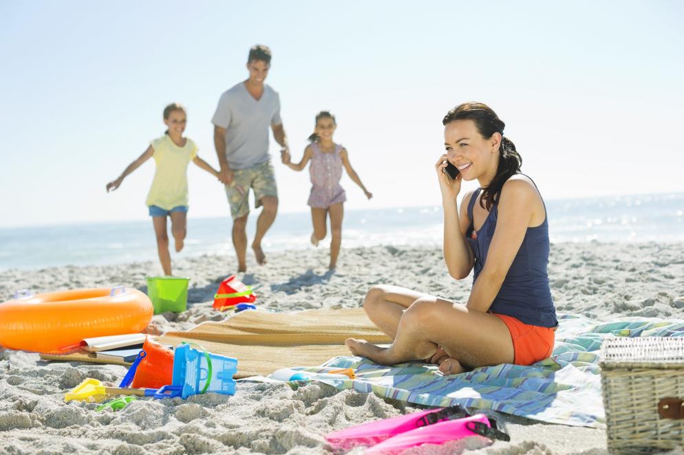 Sonstiges: Strand - Familie - Handy
