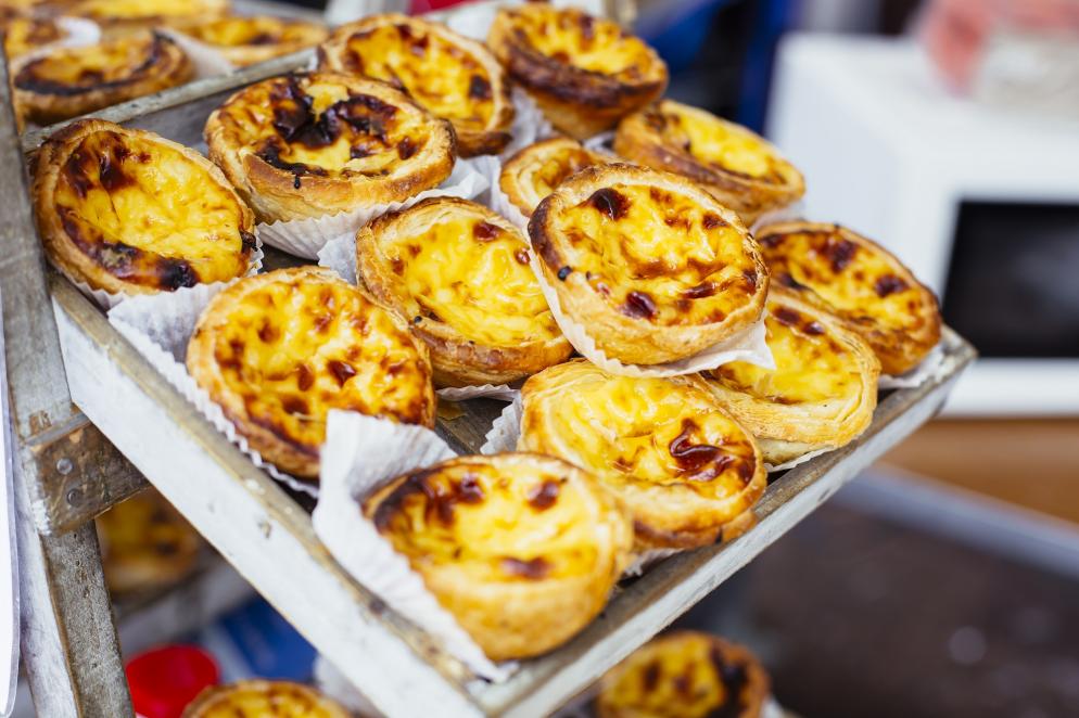 Portugal: Essen Gebäck Pasteis