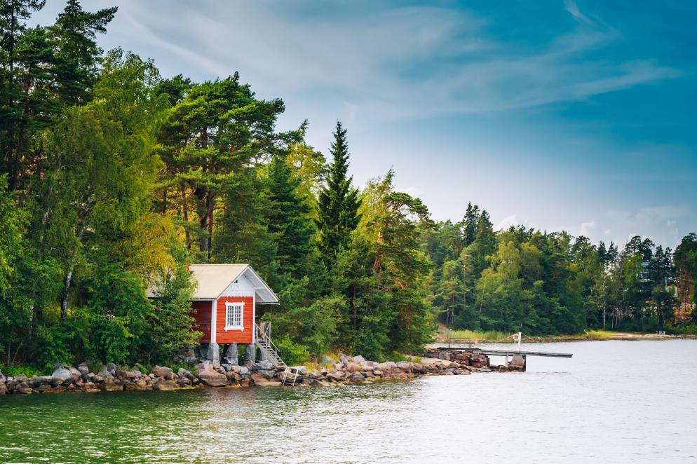 Finnland: Holzhütte - Ufer - Meer - Insel