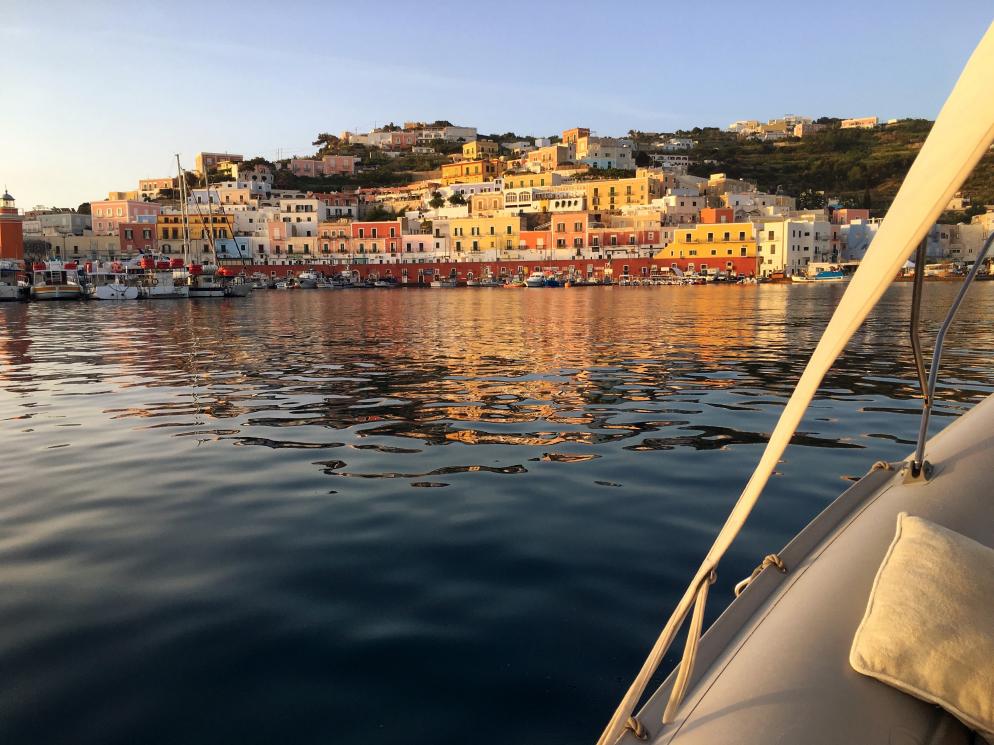 Häuser, Hafen, Meer, Boot, Abend Ponza (Insel Ponza)
