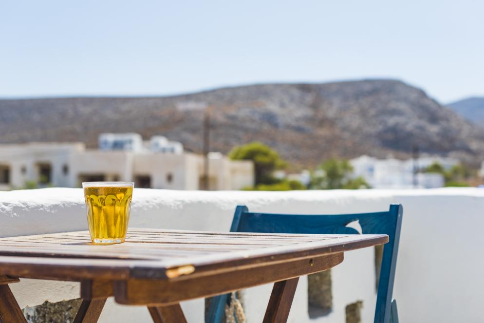 Bier, Tisch, Stuhl Griechenland